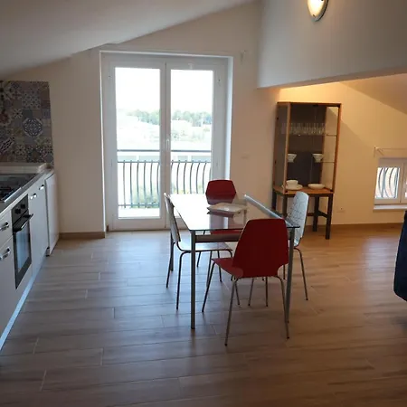 Siute Mansarda Apartamento *
